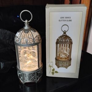 Cracker Barrel Love Doves Glitter Globe, With Silver Colored Cage & White Doves